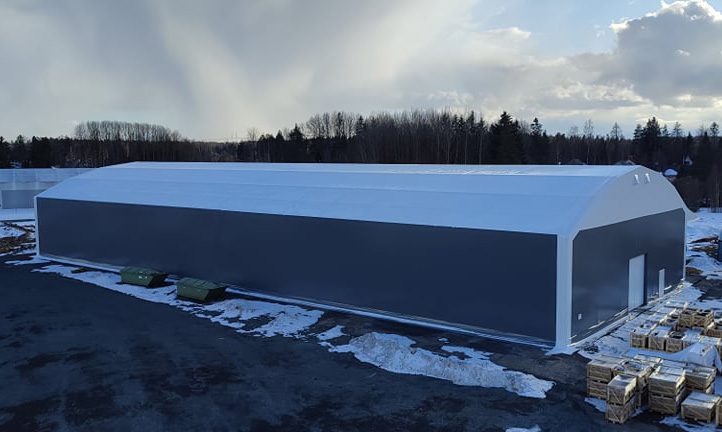 Finest-Hall Factory OÜ toodetud ja paigaldatud PVC hall mõõtudega 25x46m, kõrgusega  6,6m Aste Finland OY-le.