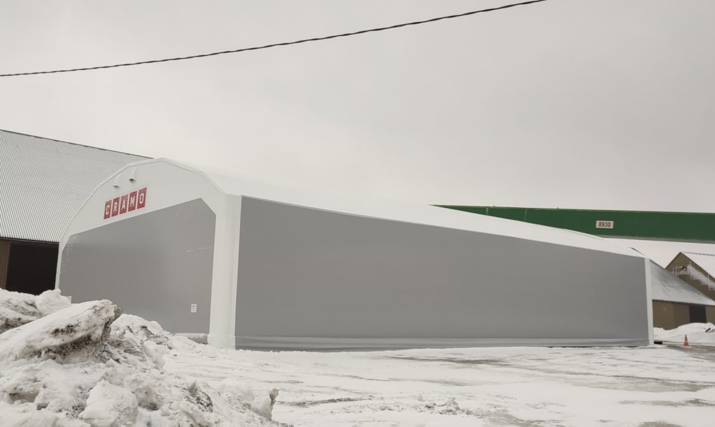 Finest-Hall Factory OÜ toodetud ja paigaldatud PVC hall mõõtudega 20x30,25m, kõrgusega 5,6m Cramo Finlandile.
