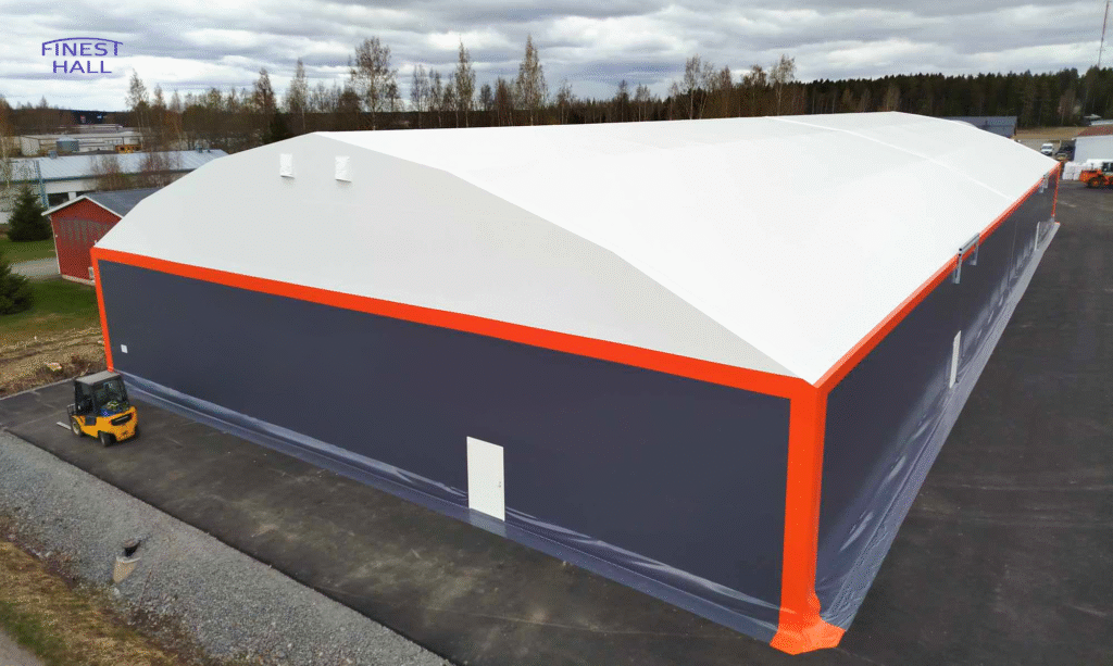 Finest-Hall Factory OÜ toodetud ja paigaldatud PVC hall mõõtudega 30x72m, kõrgusega 5,6 meetrit Kesko Oyj-le.