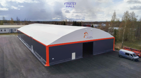 Finest-Hall Factory OÜ toodetud ja paigaldatud PVC hall mõõtudega 30x72m, kõrgusega 5,6 meetrit Länsi-Suomen Verkkopalvelut Oy-le.