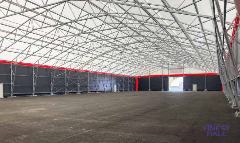 Finest-Hall Factory OÜ toodetud ja paigaldatud PVC hall mõõtudega 30x72m, kõrgusega 5,6 meetrit Länsi-Suomen Verkkopalvelut Oy-le.