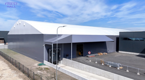 Finest-Hall Factory OÜ toodetud ja paigaldatud PVC hall mõõtudega 40x75m, kõrgusega 7 meetrit Biston OÜ-le.
