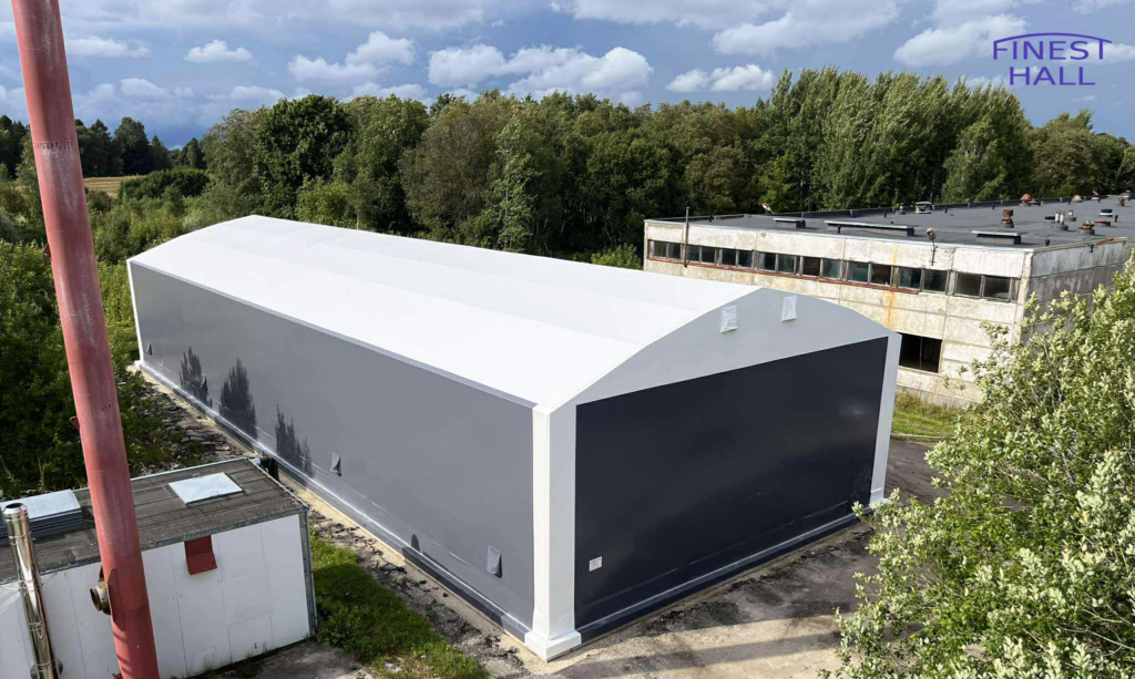 Finest-Hall Factory OÜ toodetud ja paigaldatud PVC hall mõõtudega 15x40m, kõrgusega 6 meetrit Compacto OÜ-le.